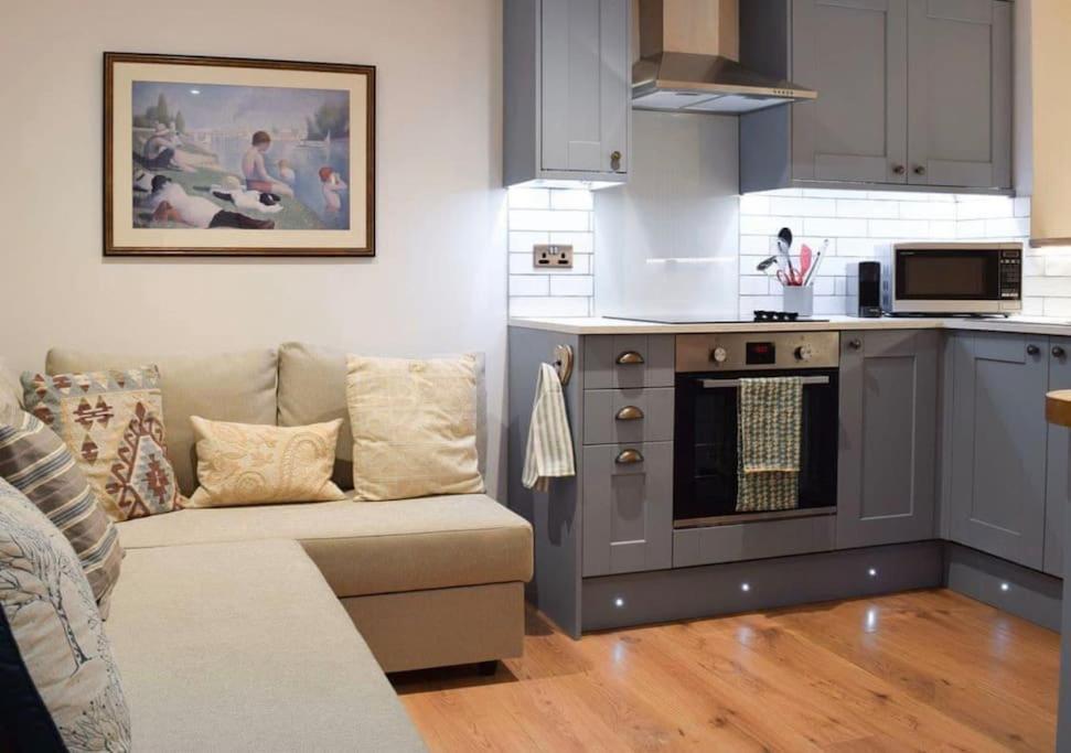 The Snug Entire Home Sleeps 2, Stratford Upon Avon Shottery Ngoại thất bức ảnh