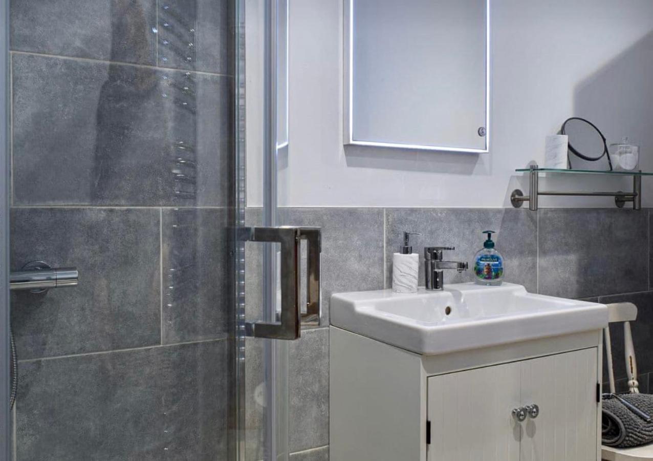 The Snug Entire Home Sleeps 2, Stratford Upon Avon Shottery Ngoại thất bức ảnh